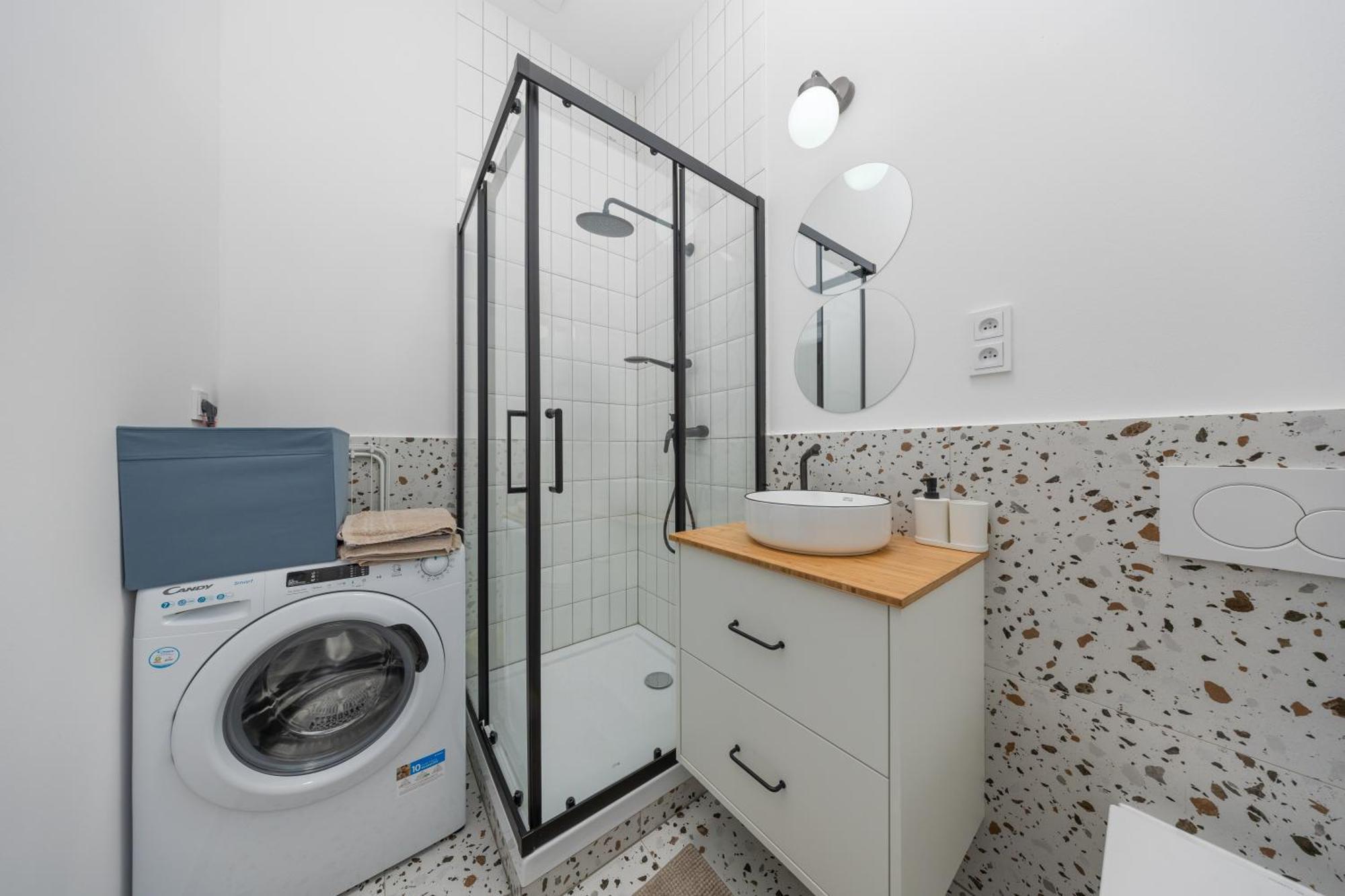 Apollo Luxe, Near Downtown, Private Parking * 布拉迪斯拉发